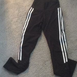 AdidasStandart 19, 3-stripes logo tights.Sise XS